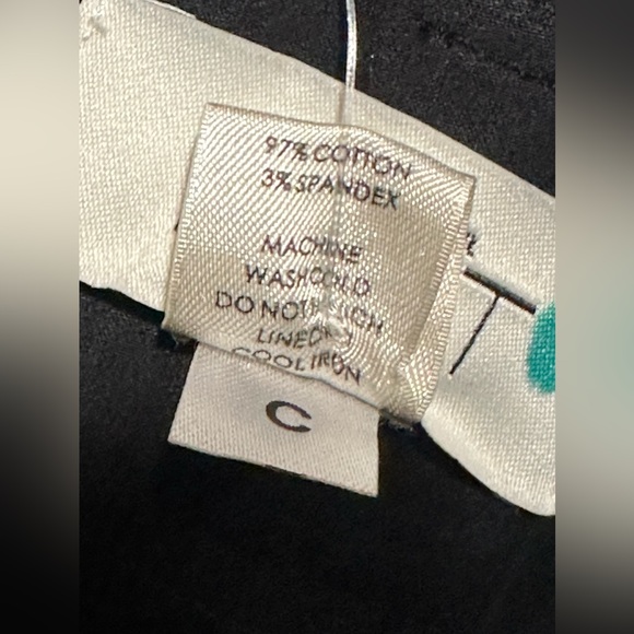 NWT Ann Taylor LOFT flat front black Bermuda shorts 6! - Picture 2 of 4